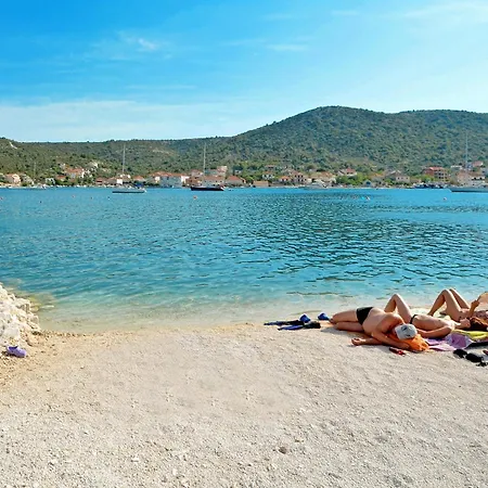 Διαμέρισμα By The Sea Vinisce, Trogir - 10006 Marina
