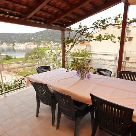 By The Sea Vinisce, Trogir - 10006 Διαμέρισμα Marina